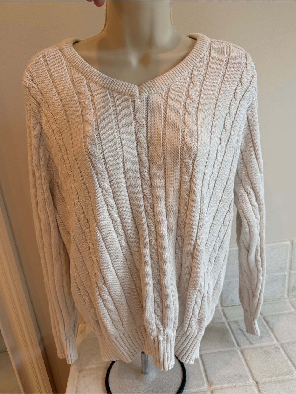Brandy Melville Cream Cable Knit Crewneck Sweater one size